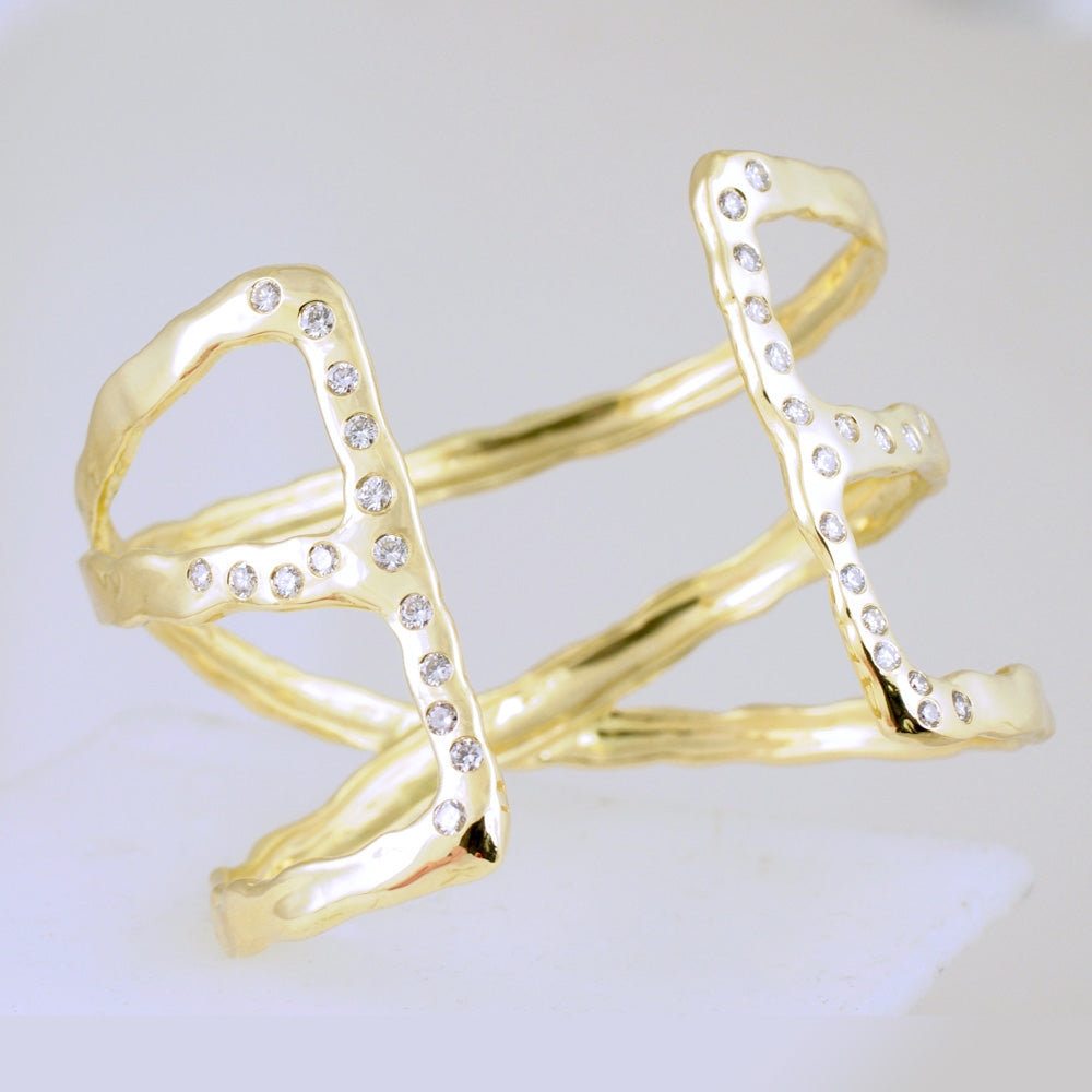 18 Karat Yellow Gold & Diamond Cuff Bracelet