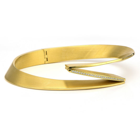 18K Gold & Diamond Bangle Bracelet